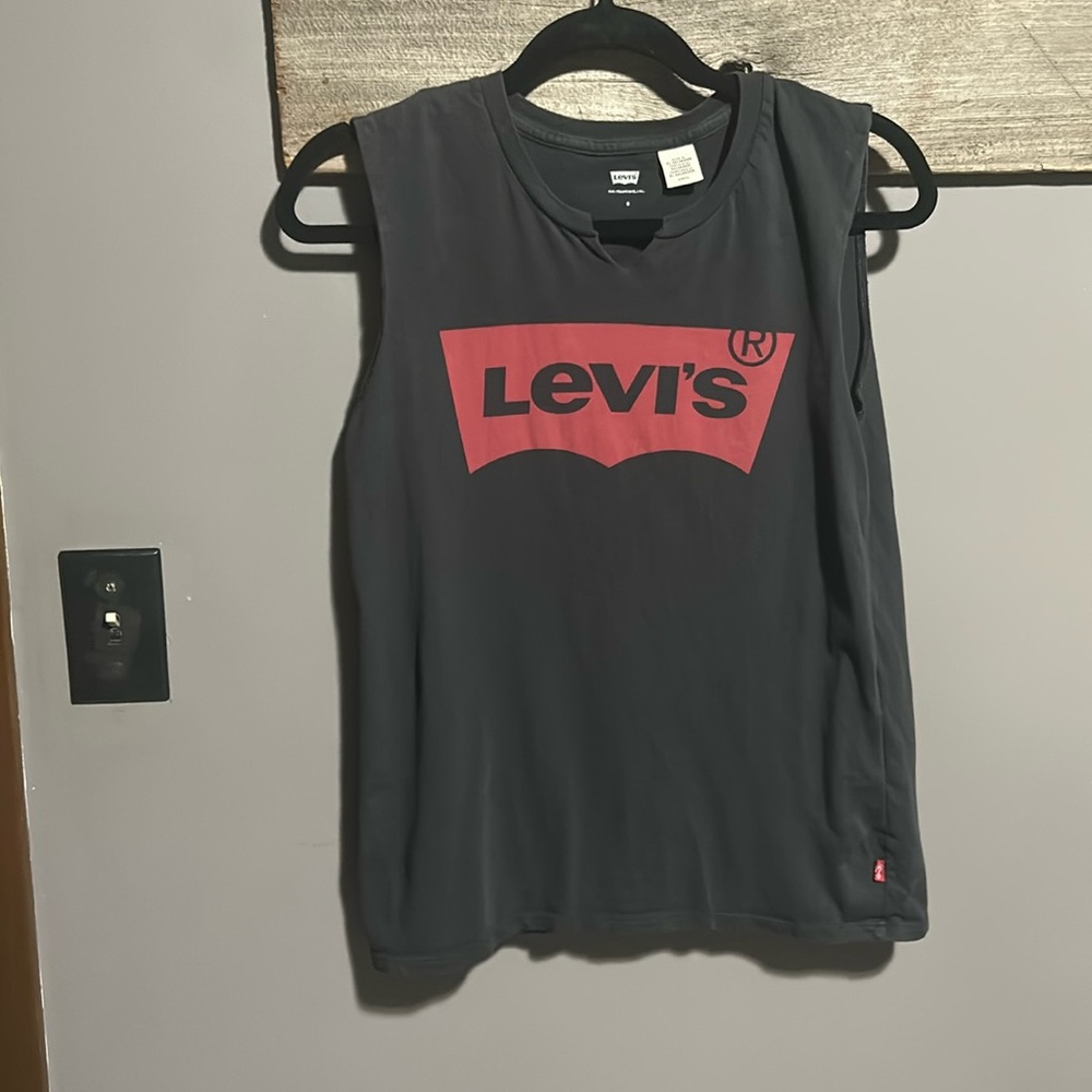 Reworked Levi’s Muscle shirt blk